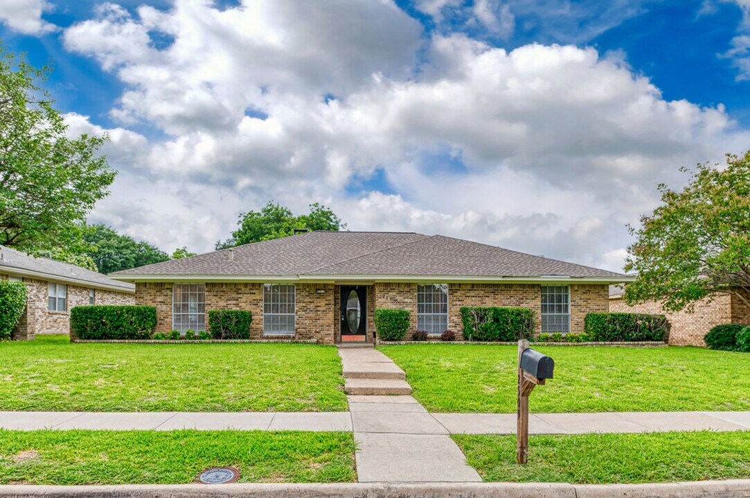 2509 Bengal Ln in Plano, TX - Building Photo