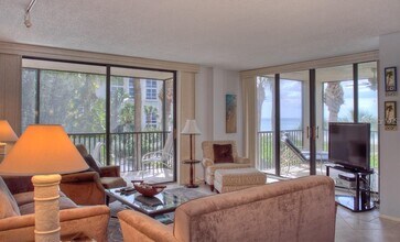 1925 Gulf of Mexico Dr in Longboat Key, FL - Building Photo - Building Photo