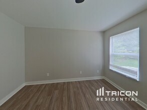 11034 Dry Stone Dr in Huntersville, NC - Foto de edificio - Building Photo