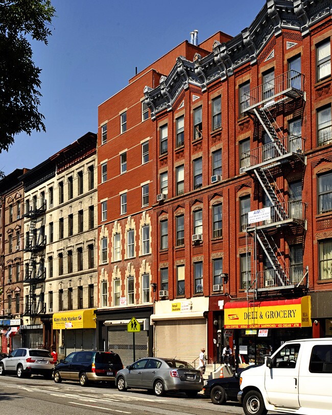 2250 Adam Clayton Powell Jr Blvd in New York, NY - Building Photo - Building Photo