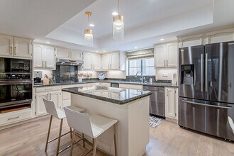 8602 E Vista Del Lago in Scottsdale, AZ - Building Photo - Building Photo