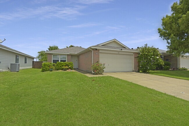 property at 911 Live Oak Dr
