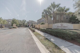 3892 Summer Grove Way N in Jacksonville, FL - Building Photo - Building Photo