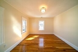 14 Woodbine Rd in Medford, MA - Building Photo - Building Photo