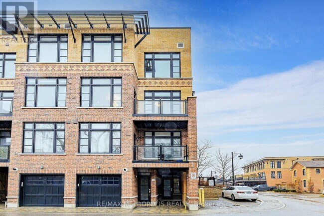 8171 Kipling Ave in Vaughan, ON - Building Photo - Building Photo