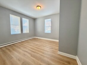 160-164 Stuyvesant Ave in Kearny, NJ - Building Photo - Building Photo