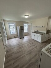 364 Hamilton St in Southbridge, MA - Building Photo - Building Photo