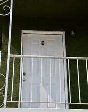 5228 Pebble Beach Blvd in Las Vegas, NV - Building Photo - Building Photo