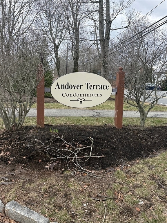 property at 4 Longwood Dr