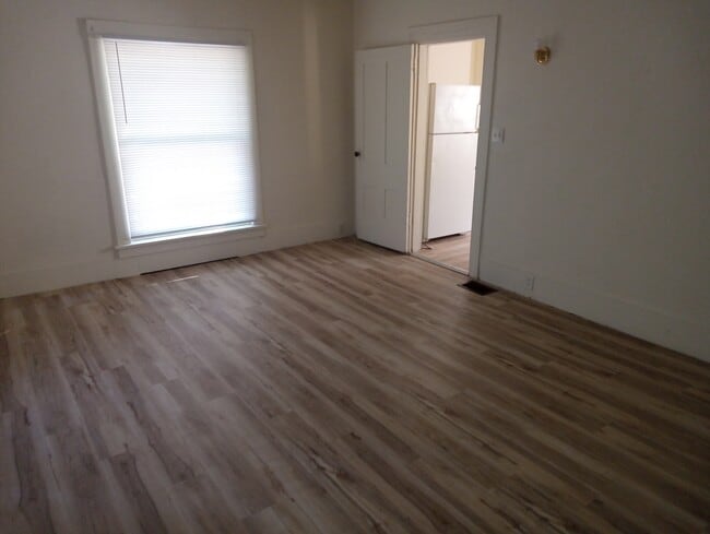1120 N Chestnut St in Lansing, MI - Building Photo - Building Photo