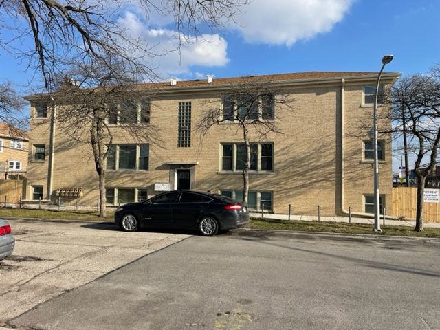 4901 N Kilpatrick Ave in Chicago, IL - Building Photo