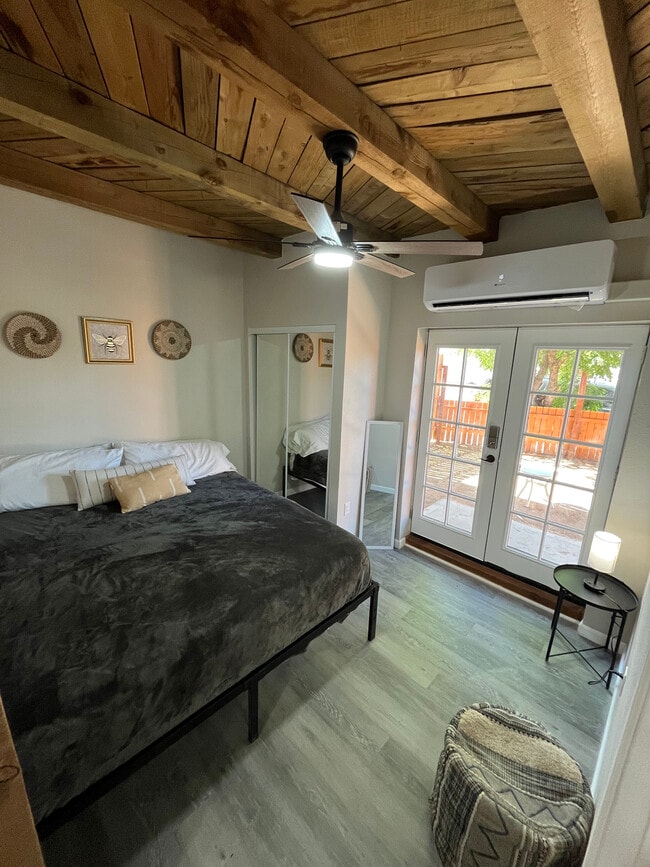 1204 Sawmill Rd NW, Unit 1