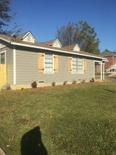 2501 Bryan St in Commerce, TX - Building Photo - Building Photo