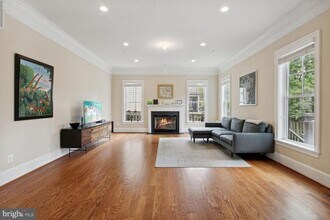 7604 Holiday Terrace in Bethesda, MD - Building Photo - Building Photo