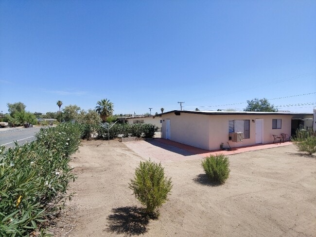 71938 Gorgonio Dr in Twentynine Palms, CA - Foto de edificio - Building Photo