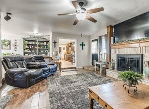 814 Hickory Stick Dr in Chickasha, OK - Building Photo - Building Photo