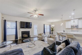 7607 Crawford Ct in Fairburn, GA - Building Photo - Building Photo