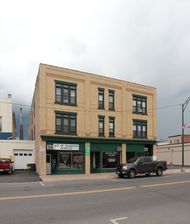 132-138 Lenox Ave in Oneida, NY - Building Photo - Building Photo