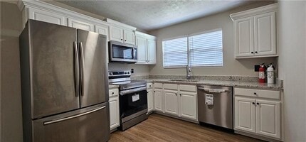 155 Inverness Trce in Riverdale, GA - Building Photo - Building Photo