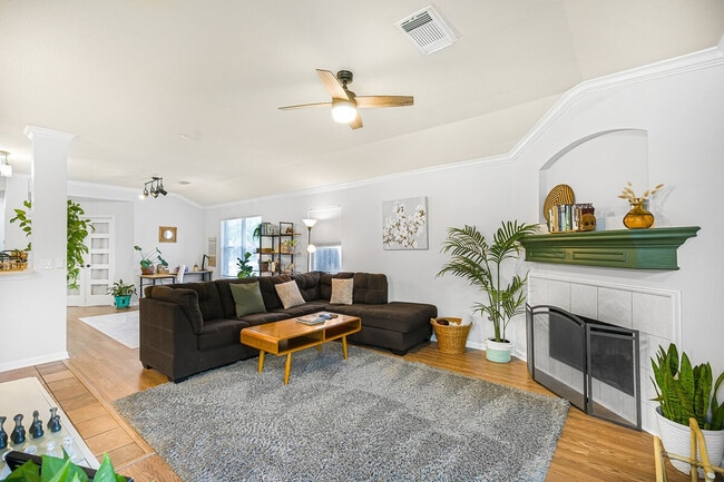 904 Melted Candle Cove in Pflugerville, TX - Building Photo - Building Photo