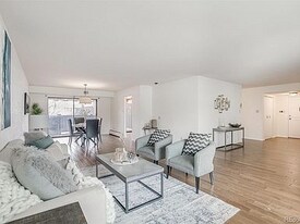 5751 E Ithaca Pl, Unit #1 in Denver, CO - Building Photo
