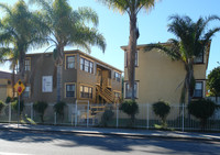 2165-2183 Ocean View Blvd in San Diego, CA - Foto de edificio - Building Photo