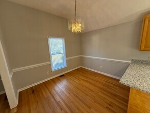 405 Avent Cir in Holly Springs, NC - Building Photo - Building Photo