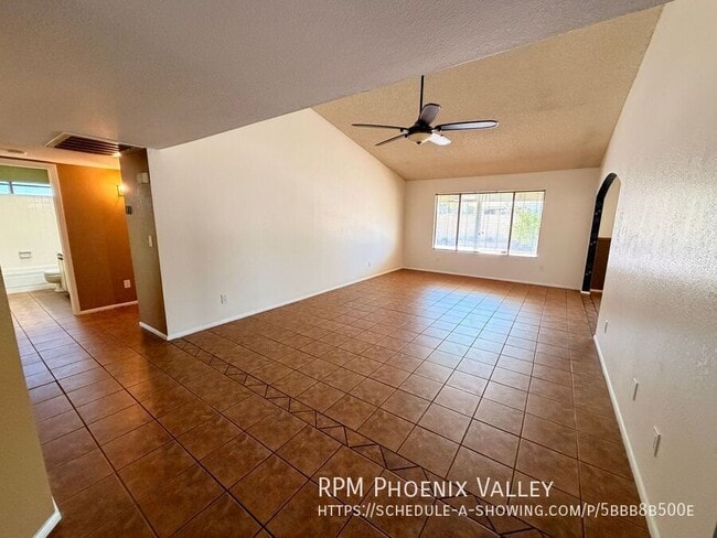8151 W Sierra Vista Dr in Glendale, AZ - Building Photo - Building Photo