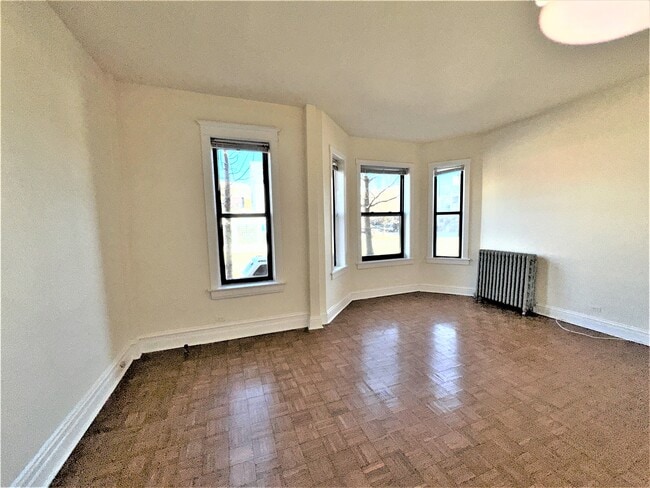 3606 N Racine Ave, Unit 1