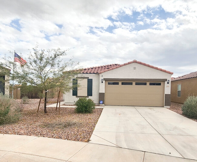 property at 1347 W Pinkley Ave