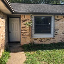 4903 Fawndale Way in Baytown, TX - Building Photo - Building Photo