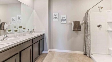 8246 Hardy Bay Lp in Wesley Chapel, FL - Building Photo - Building Photo