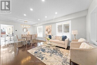 16 Newark Way in Brampton, ON - Building Photo - Building Photo