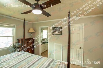 521 Darby Glen Ln in Durham, NC - Foto de edificio - Building Photo