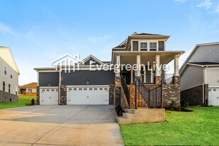 868 Bur Oak Ct in Clarksville, TN - Building Photo