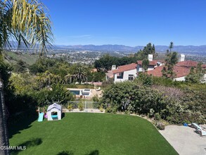 3303 Clerendon Rd in Beverly Hills, CA - Building Photo - Building Photo