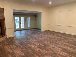 7205 Wood Oaks Dr in Bryan, TX - Building Photo - Building Photo