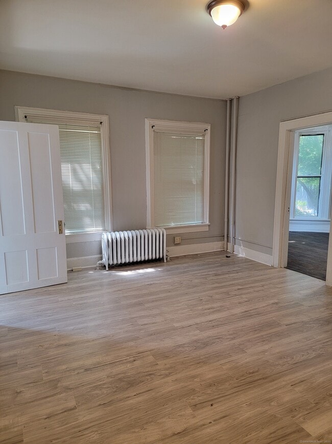 161 Prospect St in Waterbury, CT - Building Photo - Building Photo