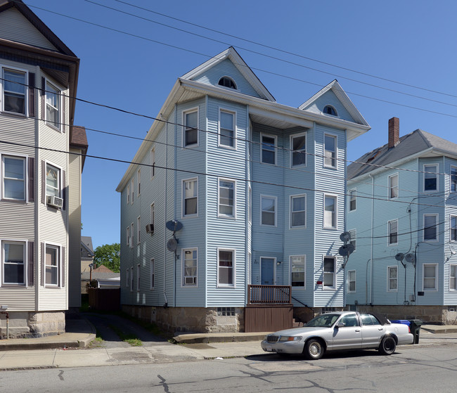 297 Coffin Ave in New Bedford, MA - Building Photo - Building Photo