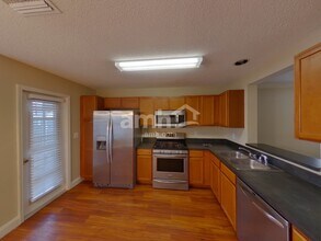 28721 Seashell Ct in Wesley Chapel, FL - Building Photo - Building Photo