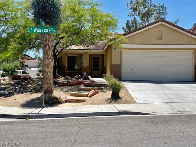 10201 Waseca Ave in Las Vegas, NV - Foto de edificio - Building Photo