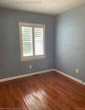 2520 Greenlawn Ave in Commerce Township, MI - Building Photo - Building Photo