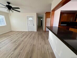 1452 Sweetwater Ln in Spring Valley, CA - Building Photo - Building Photo