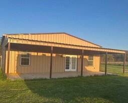 1701 Co Rd 113 in Whitesboro, TX - Building Photo