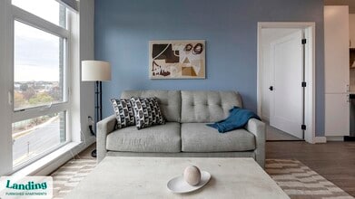 1215 N Fayette St, Unit 426 in Alexandria, VA - Building Photo - Building Photo