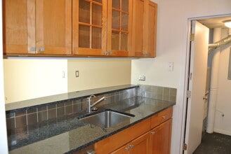 576 E Windgate Ct in Arlington Heights, IL - Building Photo - Building Photo