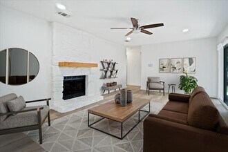 3803 Alexandria Dr in Austin, TX - Building Photo - Building Photo
