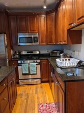 18 Otis St, Unit 1 in Watertown, MA - Building Photo - Building Photo