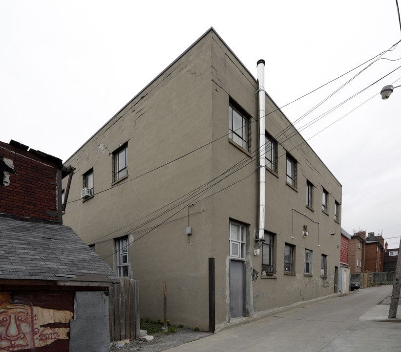 2 Federal St in Toronto, ON - Building Photo