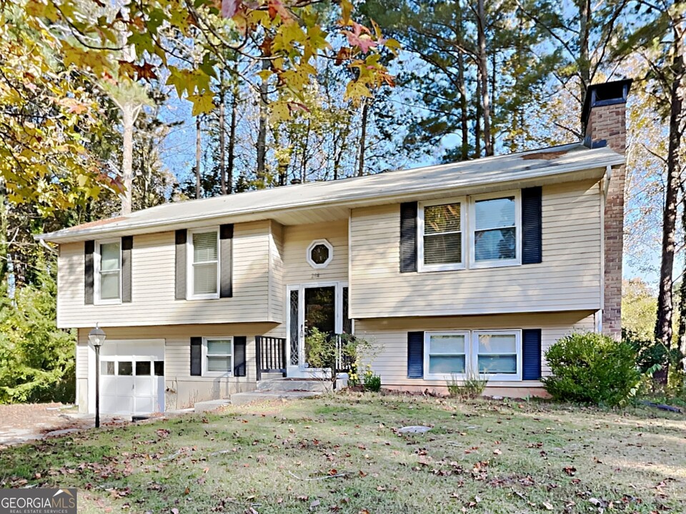 284 High Meadow Dr in Marietta, GA - Building Photo